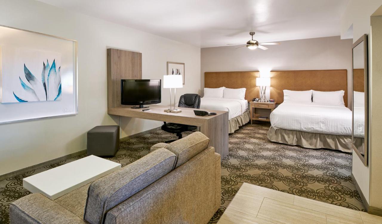 Holiday Inn Hotel & Suites Chihuahua By Ihg Eksteriør billede
