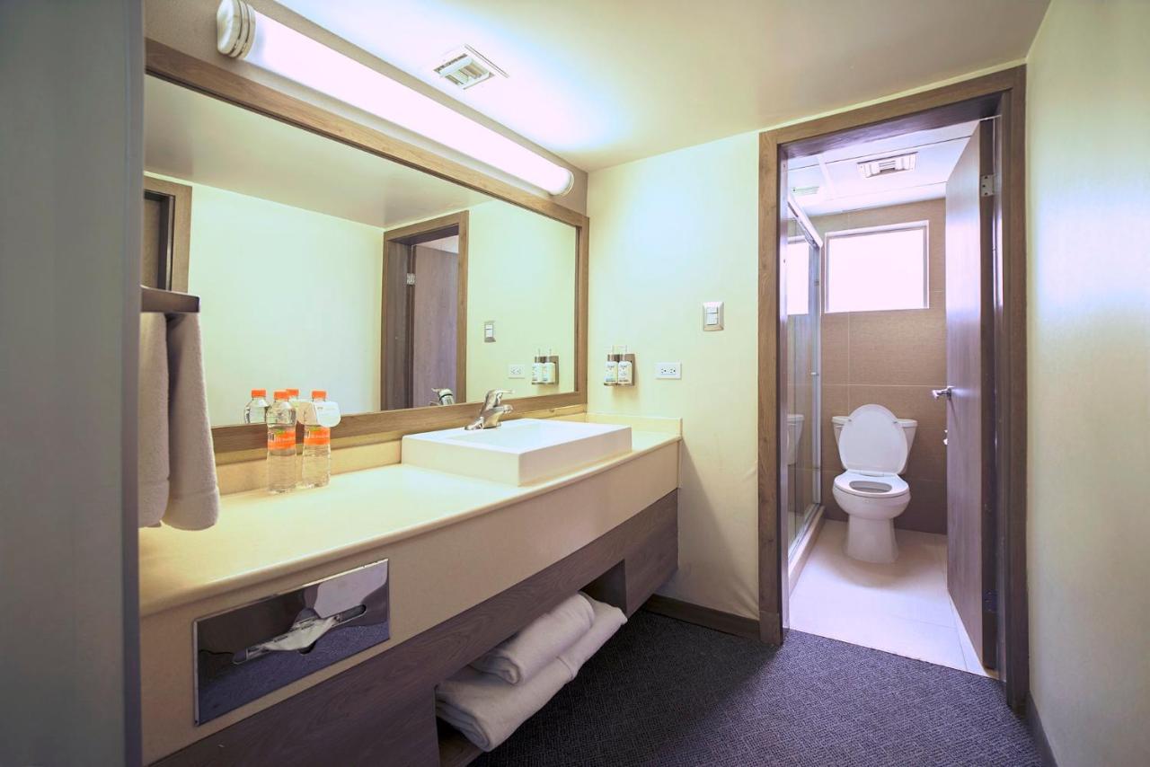 Holiday Inn Hotel & Suites Chihuahua By Ihg Eksteriør billede