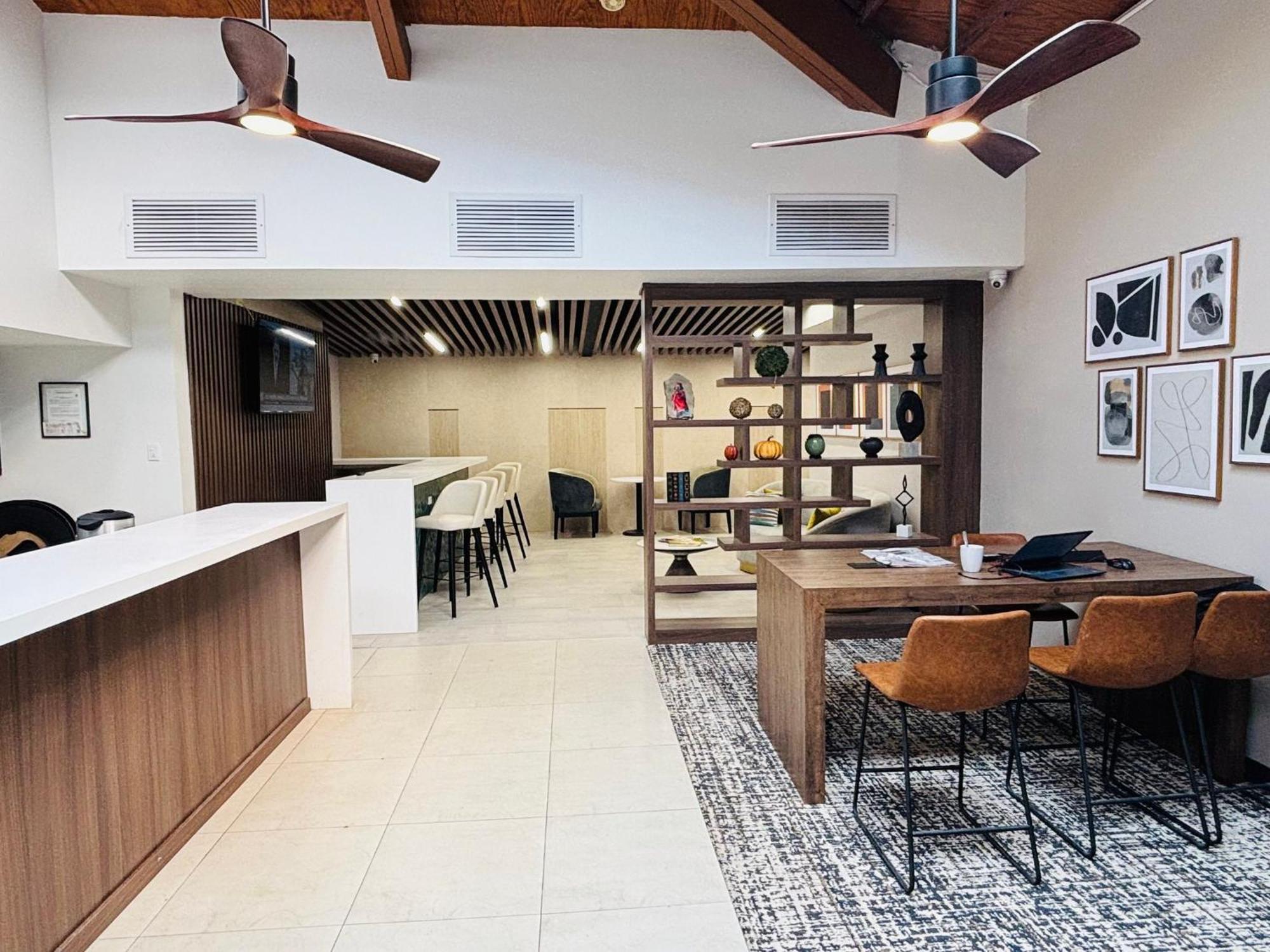 Holiday Inn Hotel & Suites Chihuahua By Ihg Eksteriør billede