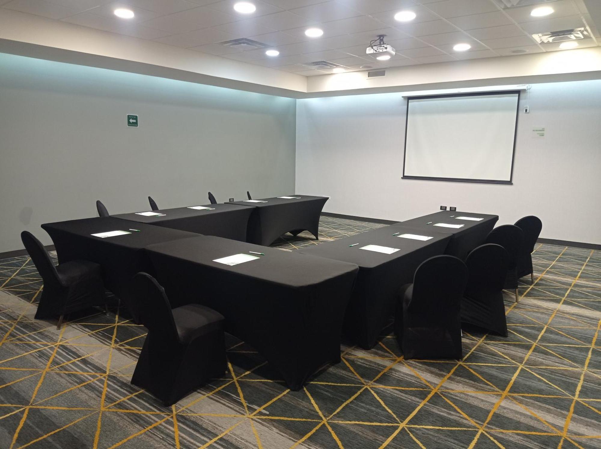 Holiday Inn Hotel & Suites Chihuahua By Ihg Eksteriør billede