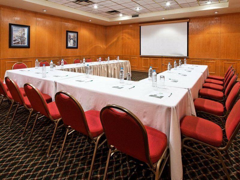 Holiday Inn Hotel & Suites Chihuahua By Ihg Eksteriør billede